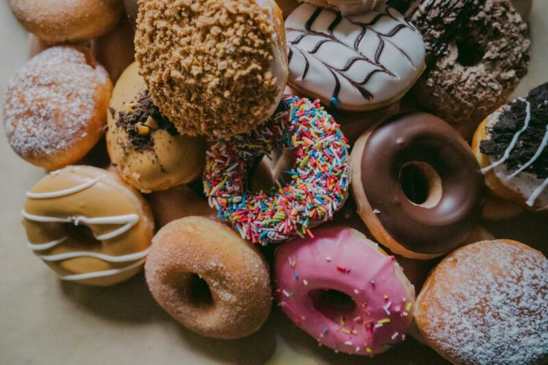 8 Signs Your Body Is Addicted to Sugar (And How to Break Free)