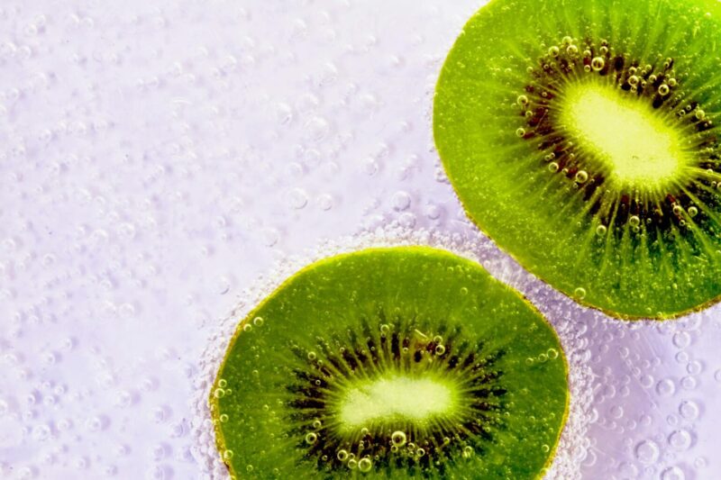 Kiwifruit: A Tiny Fruit with Big Benefits — and a Few Precautions