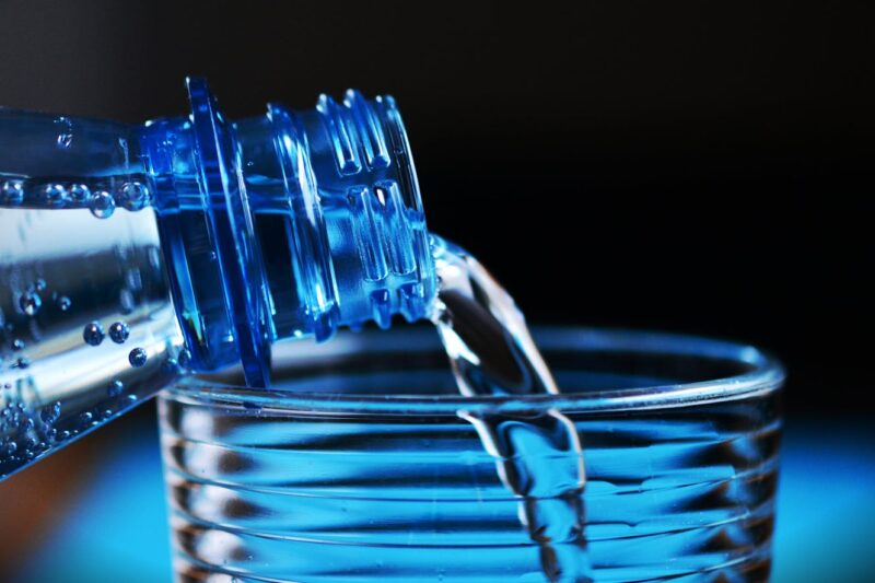 Mineral Water: Benefits and Contraindications You Should Know