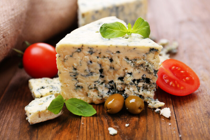 Blue Cheese: 9 Flavorful Health Benefits 🧀💙
