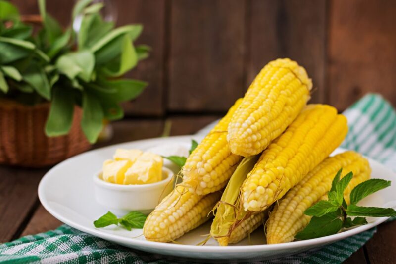 7 Health Benefits of Eating Boiled Corn 🌽