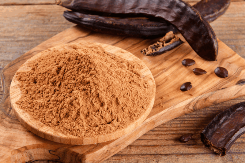 Carob Powder: What Are Its Benefits and How Do We Consume It?